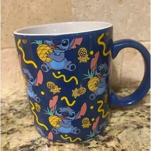 🍍🍍Stitch Pineapple XL Coffee Mug 20 oz. NWOT🍍🍍